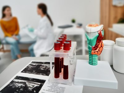Medical diagnostic materials including thyroid model and ultrasound images for autoimmune testing